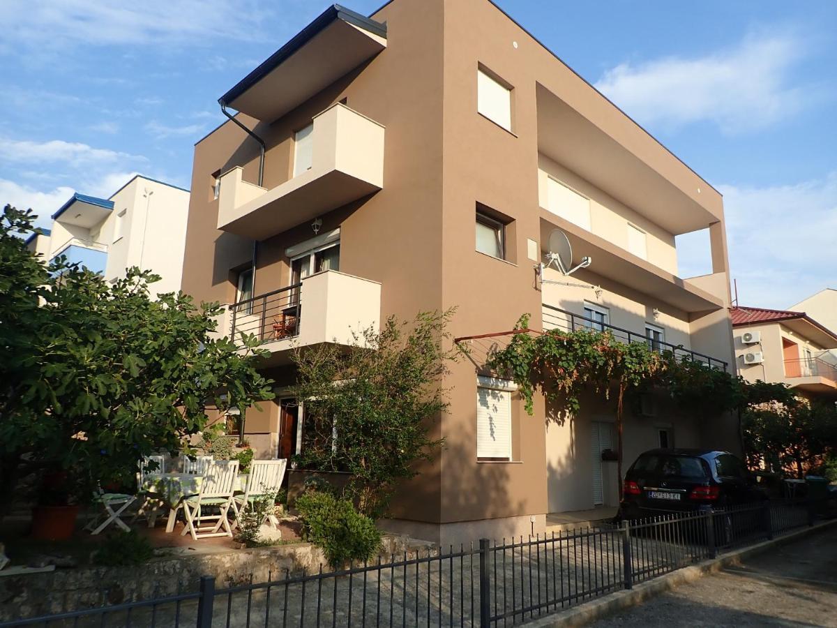 Apartments Troselj Starigrad Paklenica Exterior foto