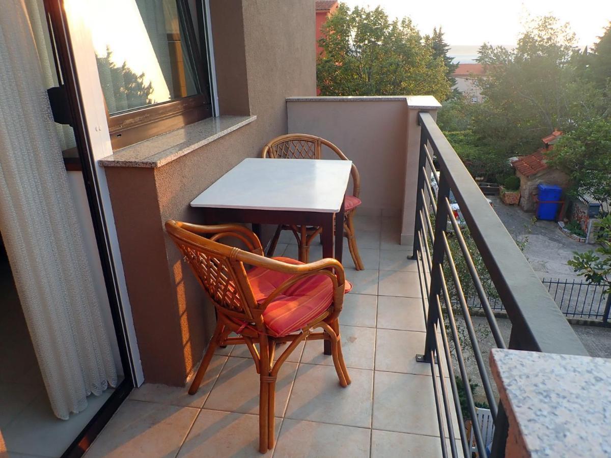 Apartments Troselj Starigrad Paklenica Exterior foto