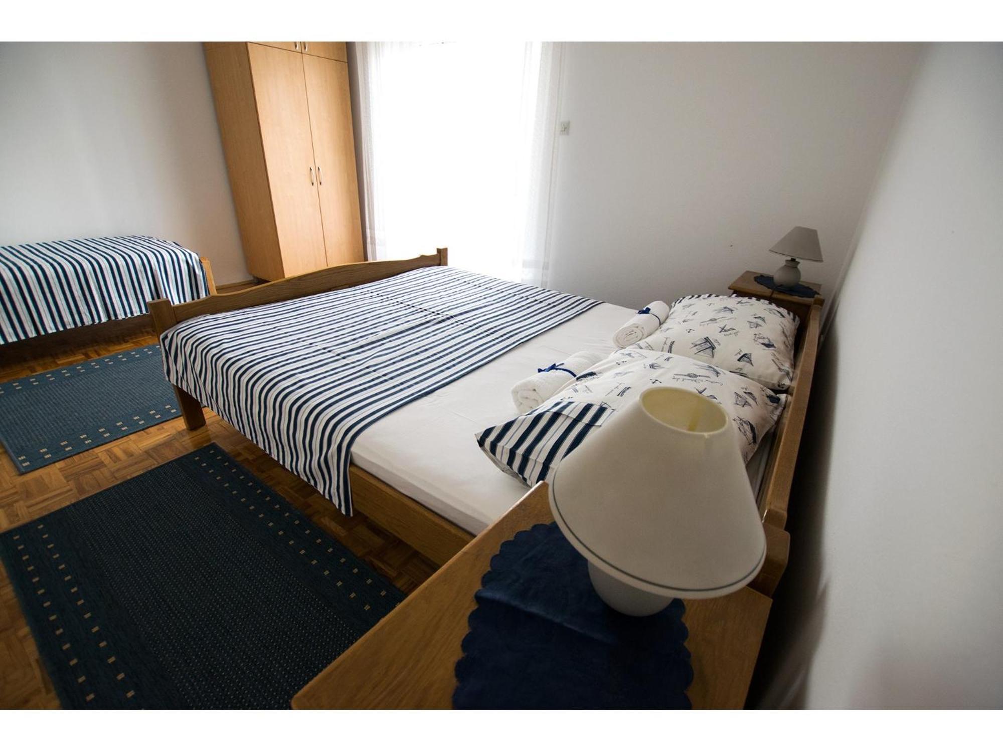 Apartments Troselj Starigrad Paklenica Exterior foto