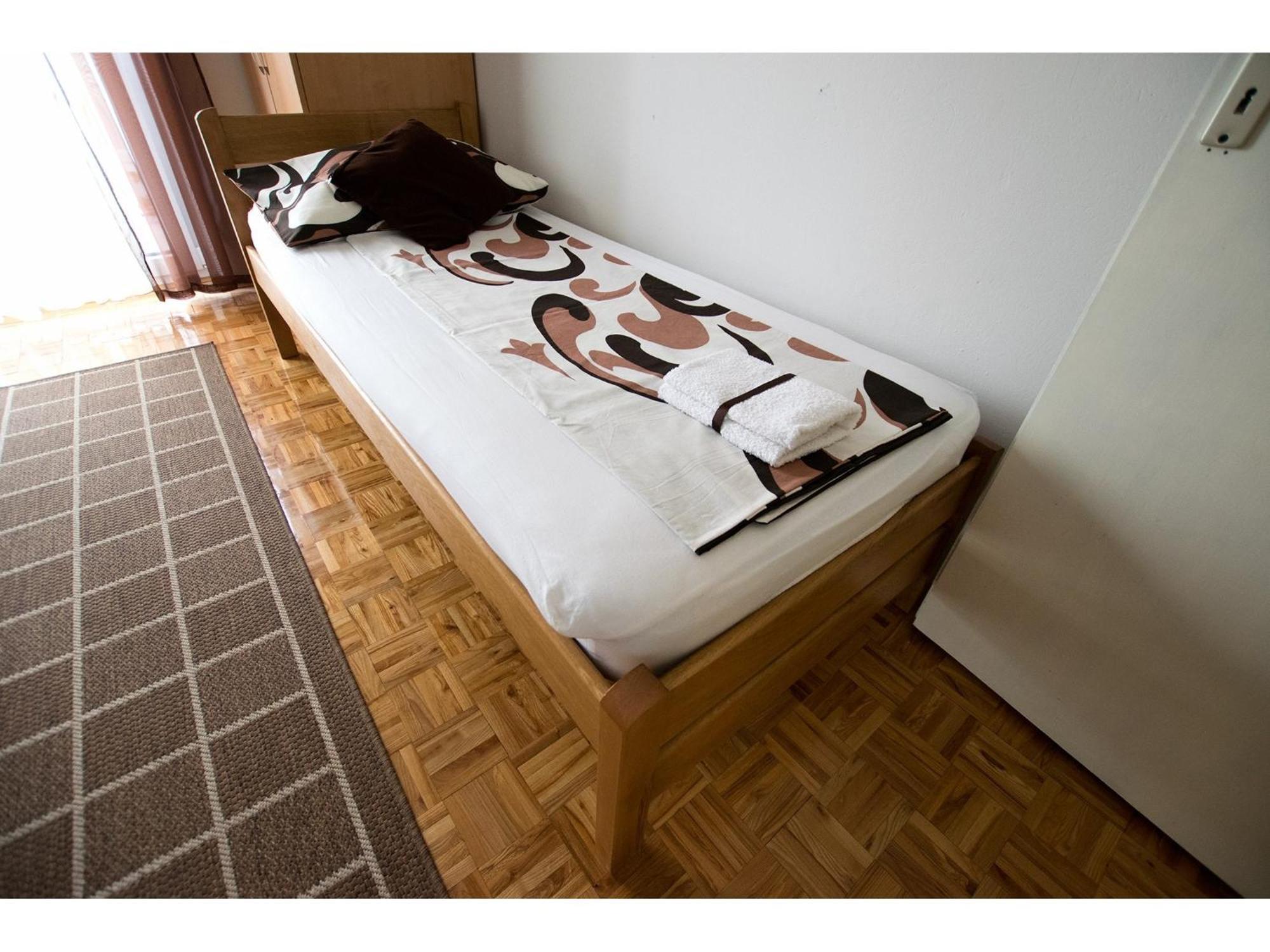 Apartments Troselj Starigrad Paklenica Exterior foto