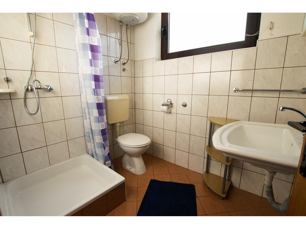Apartments Troselj Starigrad Paklenica Exterior foto