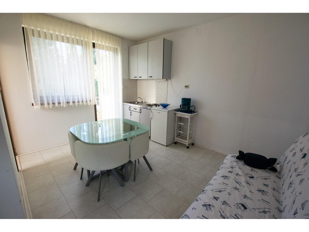 Apartments Troselj Starigrad Paklenica Exterior foto